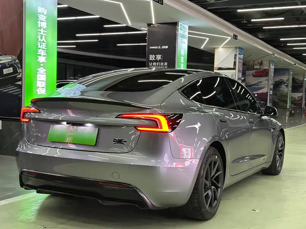 Tesla Model 3 — фото 3