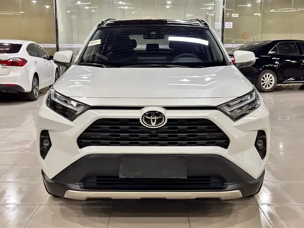 Toyota RAV4 — фото 2