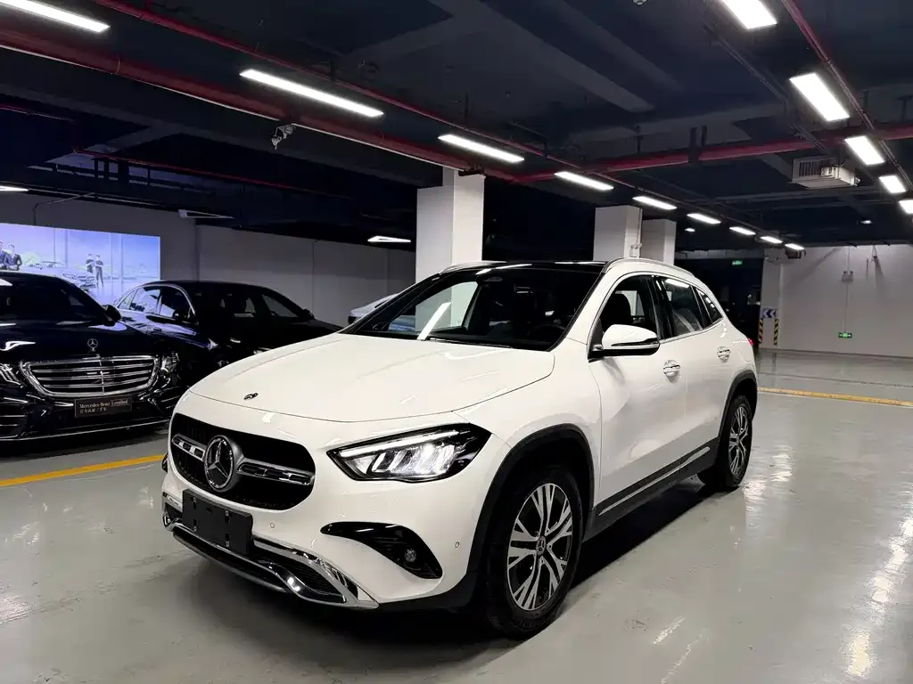 Mercedes-Benz GLA — фото 1
