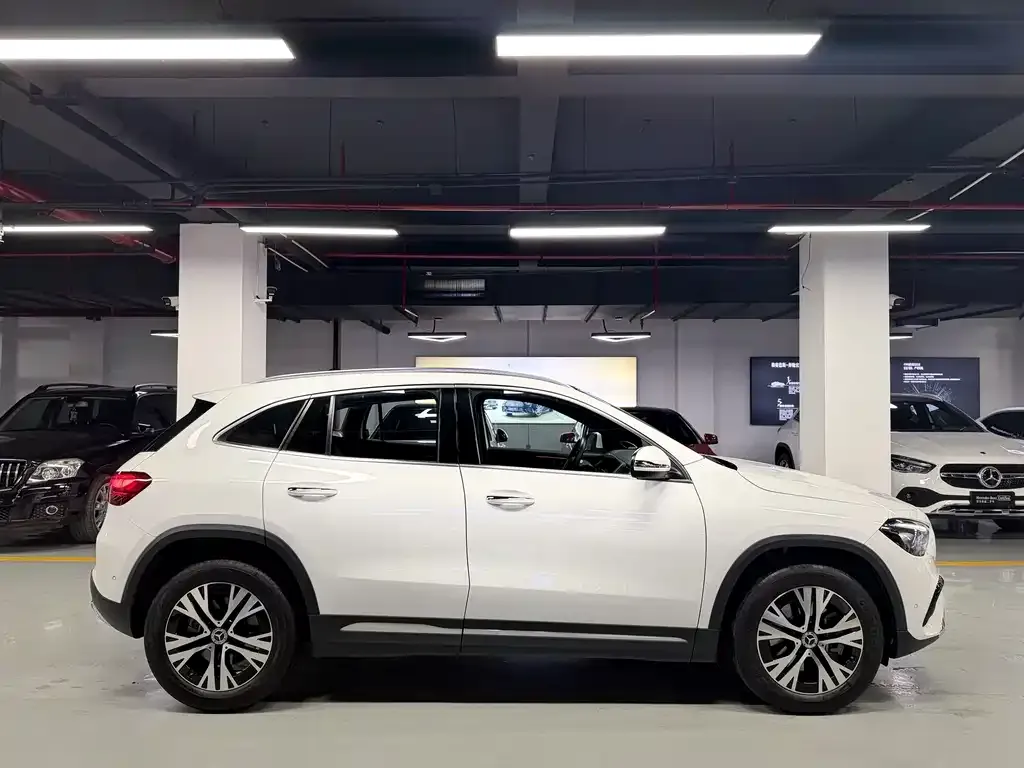 Mercedes-Benz GLA — фото 10