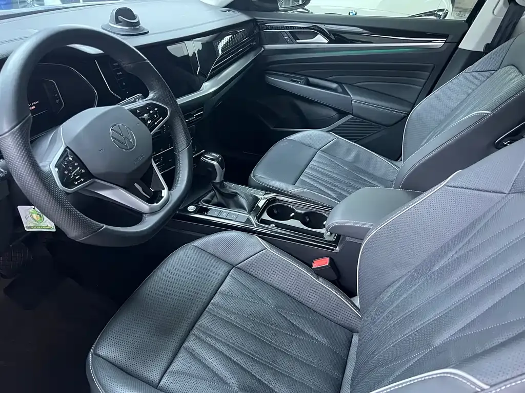 Volkswagen Passat — фото 9