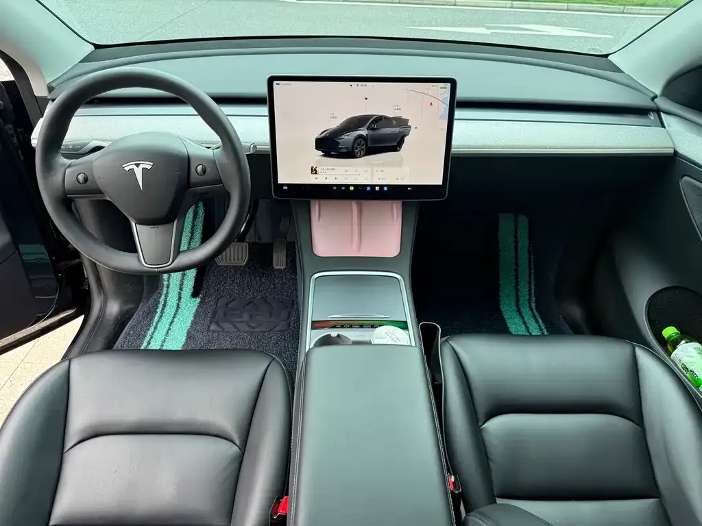 Tesla Model Y — фото 4