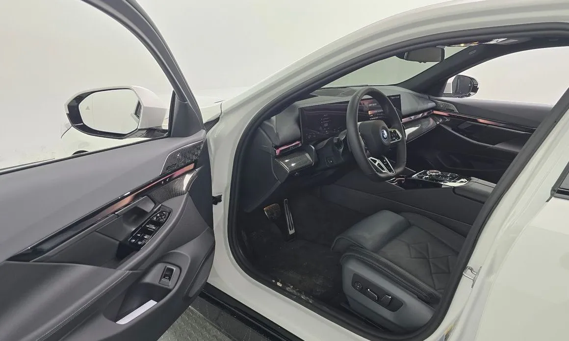 BMW 5-Series 2026 из KR, фото 8