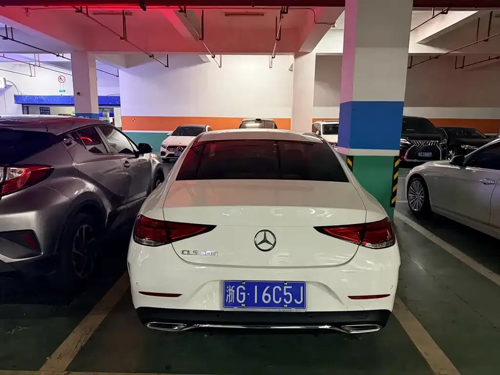Mercedes-Benz CLS — фото 3