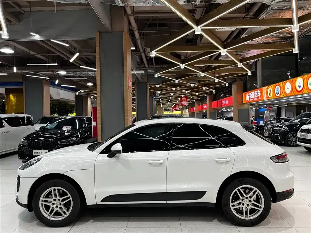 Porsche Macan — фото 10