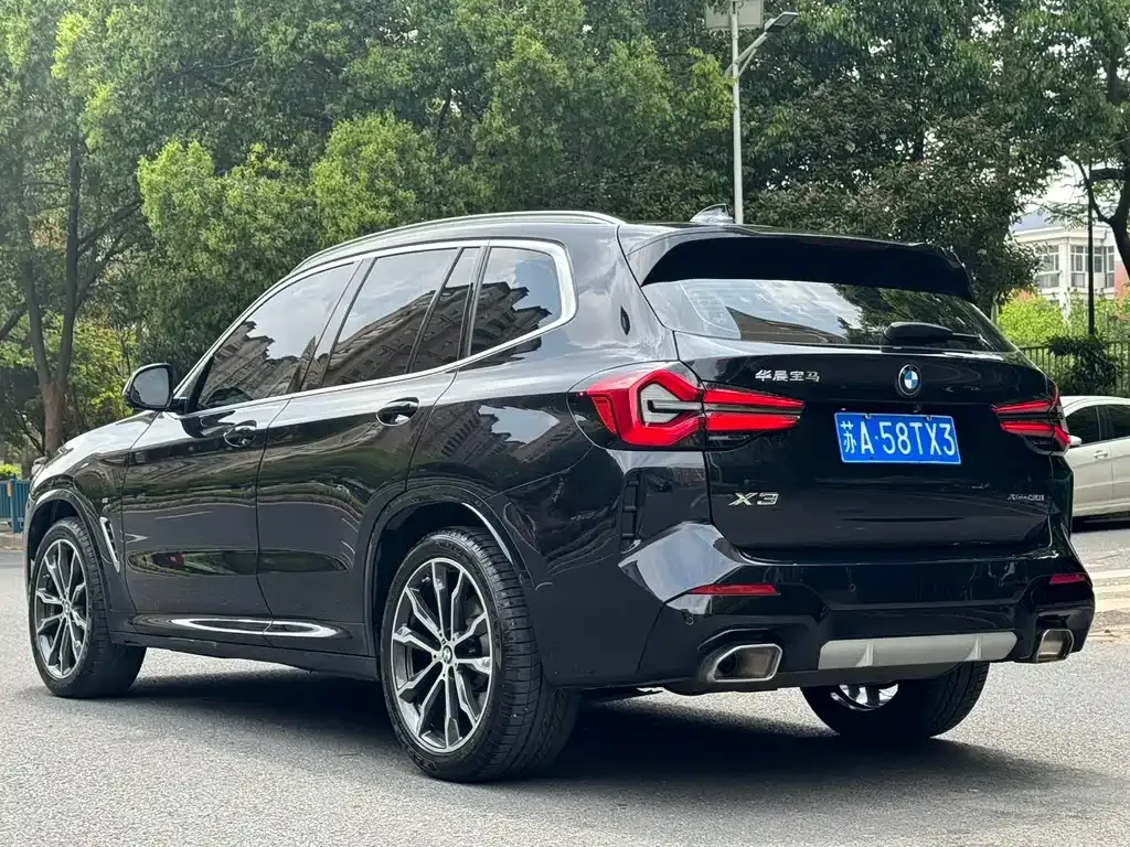BMW X3 — фото 9
