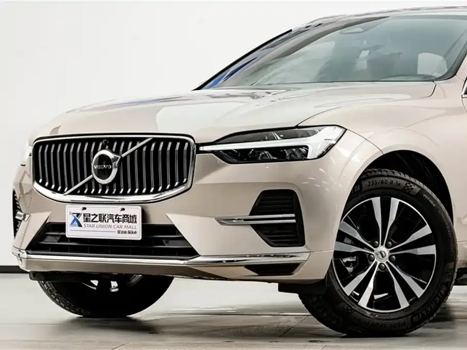 Volvo XC60 — фото 9