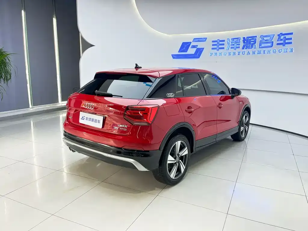 Audi Q2L 2021 из CN, фото 3