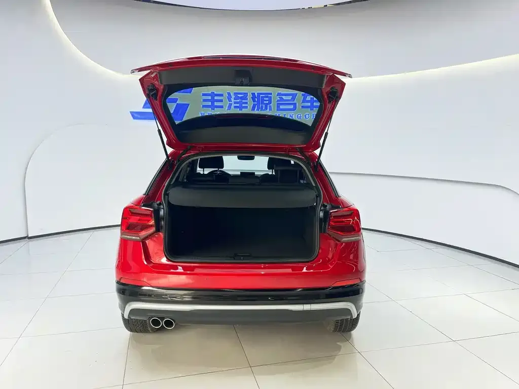 Audi Q2L 2021 из CN, фото 6