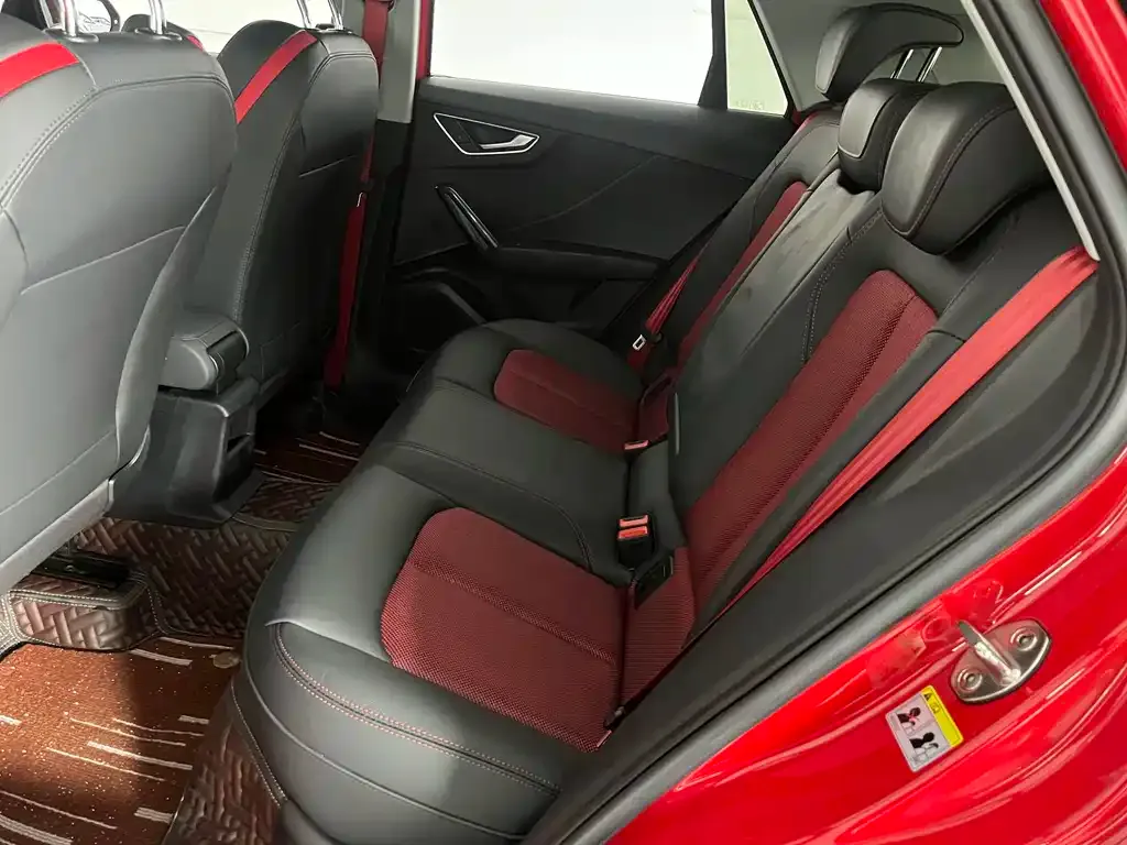 Audi Q2L 2021 из CN, фото 4