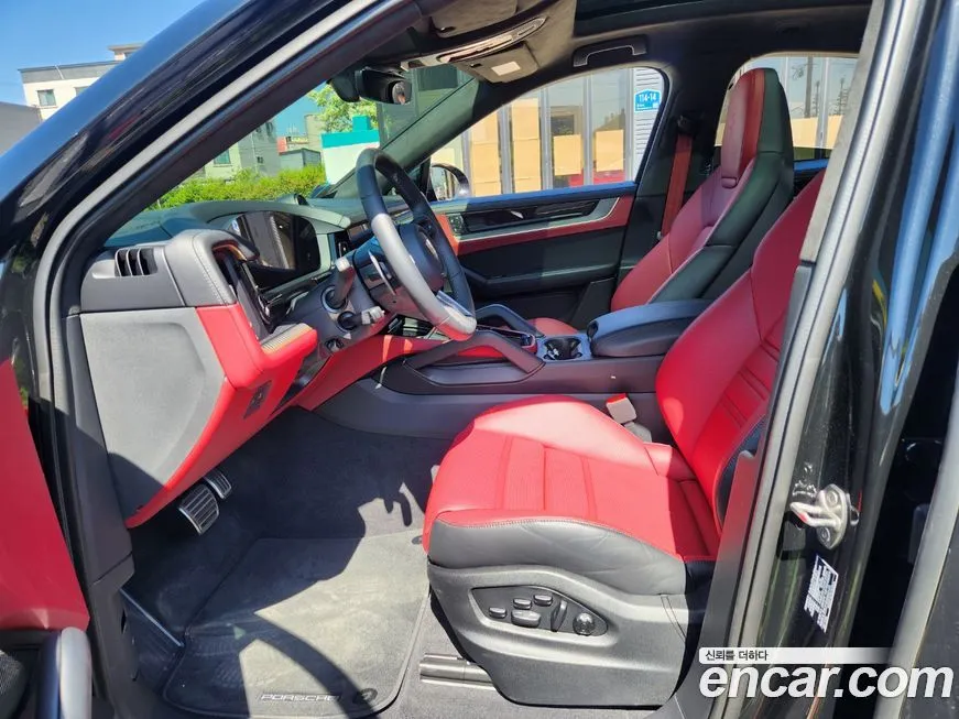 Porsche Cayenne 2025 из KR, фото 5