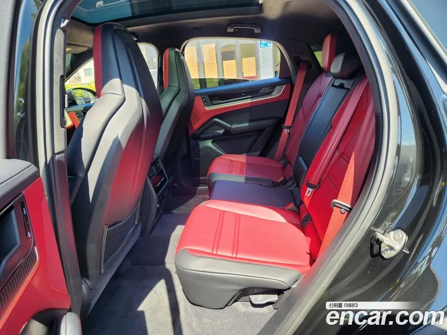 Porsche Cayenne 2025 из KR, фото 10