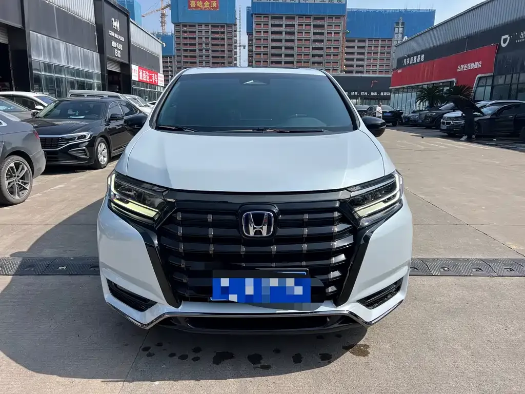 Honda Elysion 2024 из CN, фото 9