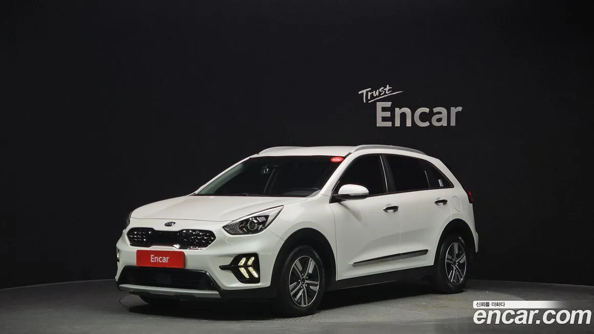 Kia Niro — фото 1