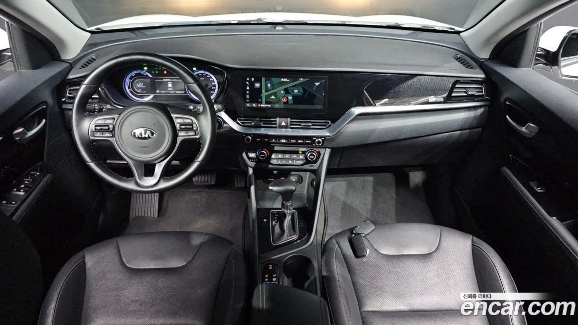 Kia Niro — фото 9