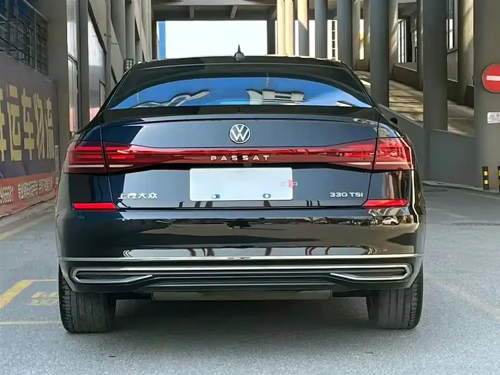 Volkswagen Passat — фото 4