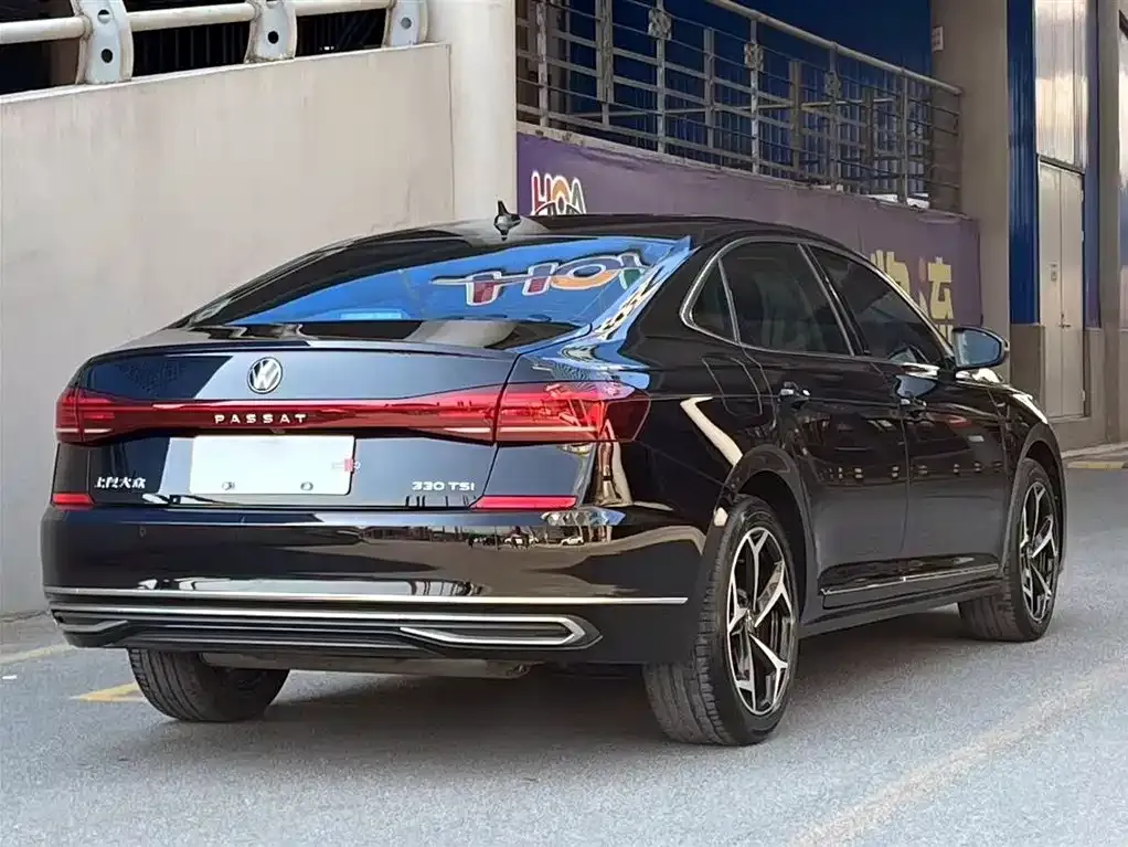 Volkswagen Passat — фото 6