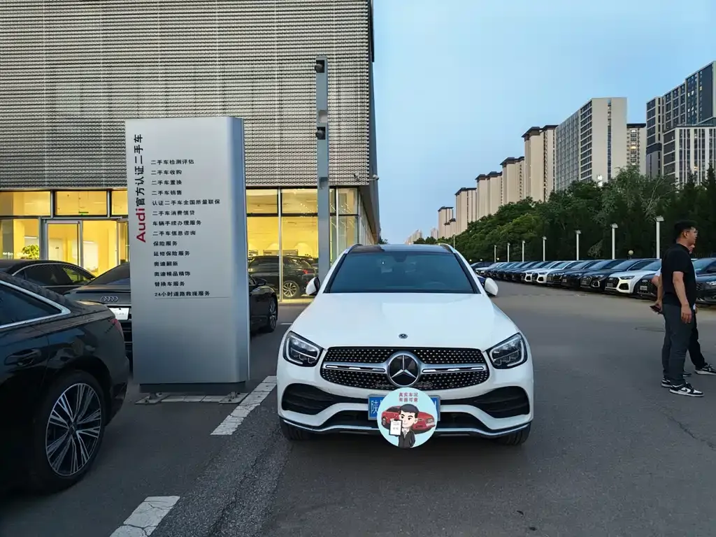 Mercedes-Benz GLC — фото 1