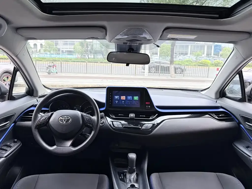 Toyota C-HR 2023 из CN, фото 8