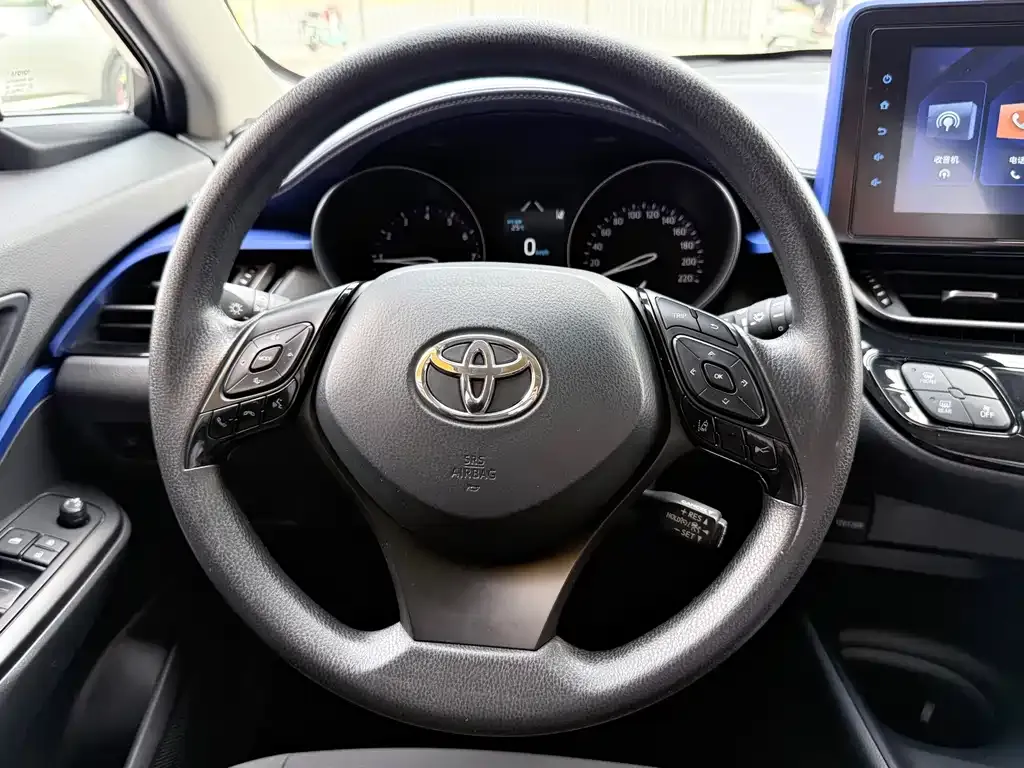 Toyota C-HR 2023 из CN, фото 5