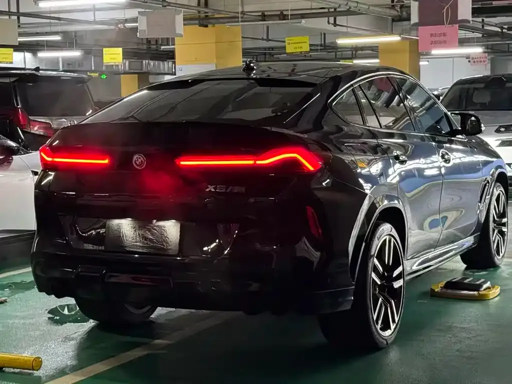 BMW X6 M 2022 из CN, фото 3