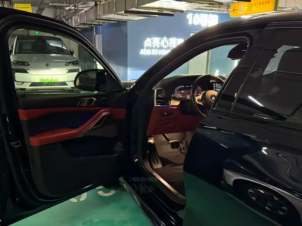 BMW X6 M 2022 из CN, фото 10