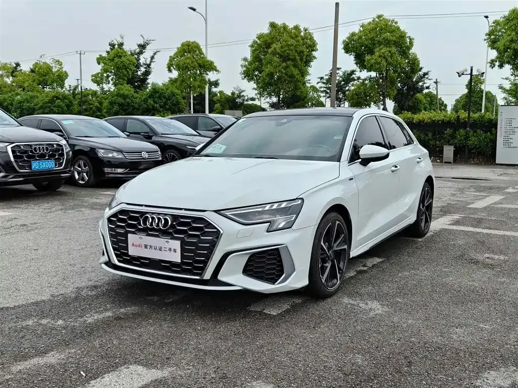 Audi A3 — фото 1