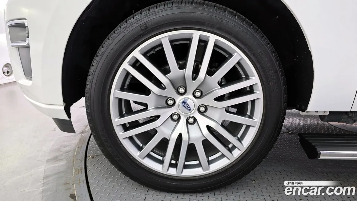 Ford Expedition 2023 из KR, фото 5