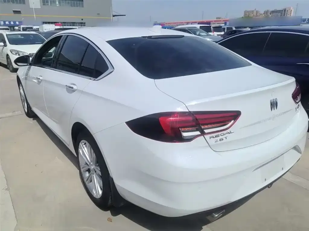 Buick Regal — фото 5
