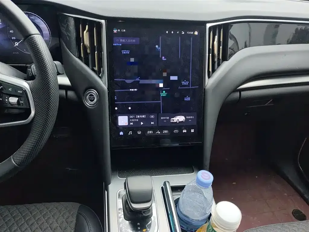 Hongqi HS7 2025 из CN, фото 3