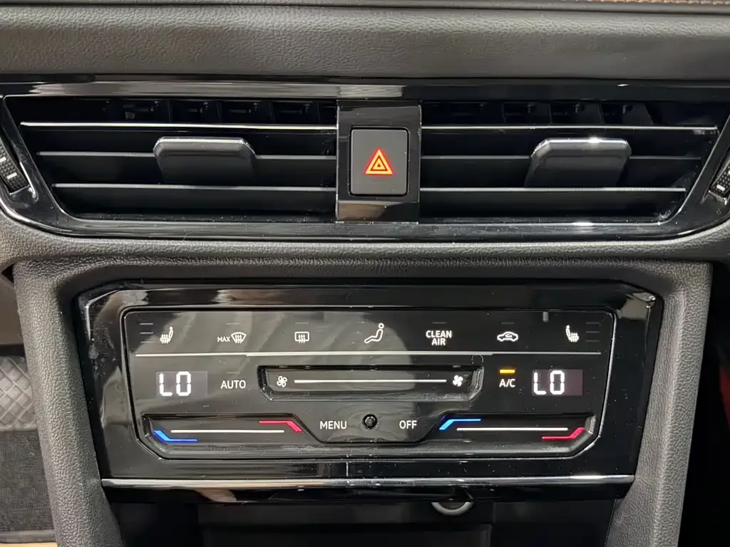 Volkswagen Tharu — фото 7