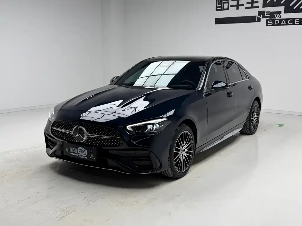 Mercedes-Benz C-Class — фото 1