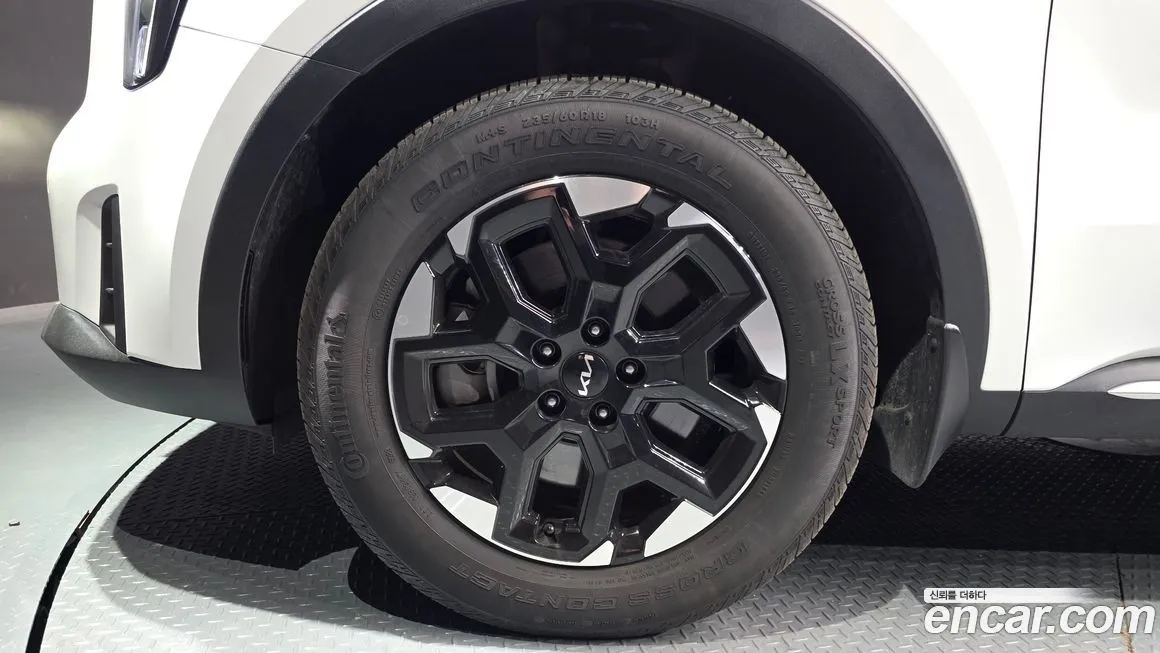 Kia Sorento — фото 5