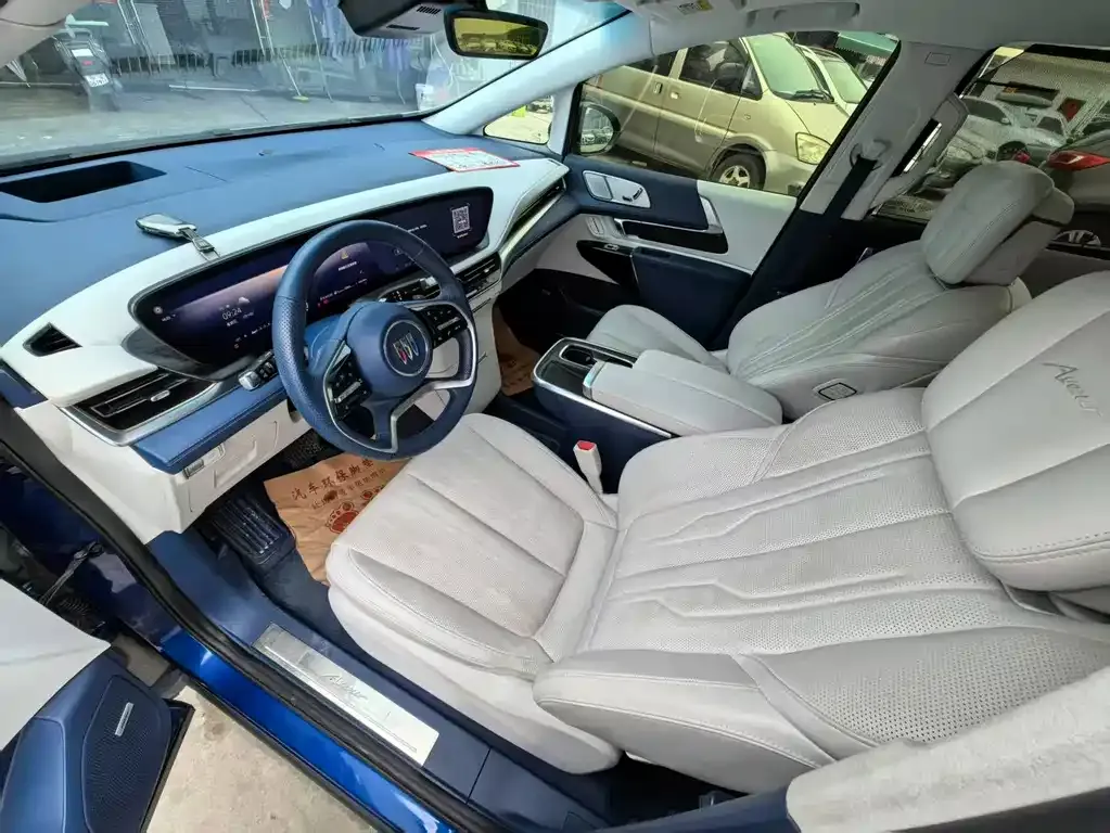 Buick Century 2023 из CN, фото 4