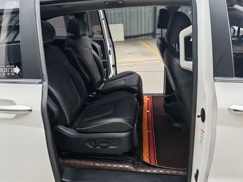 Hyundai Custo — фото 6