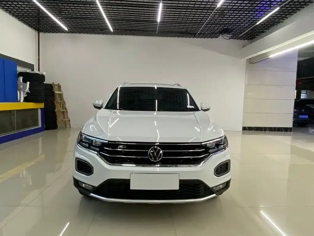 Volkswagen T-Roc — фото 4