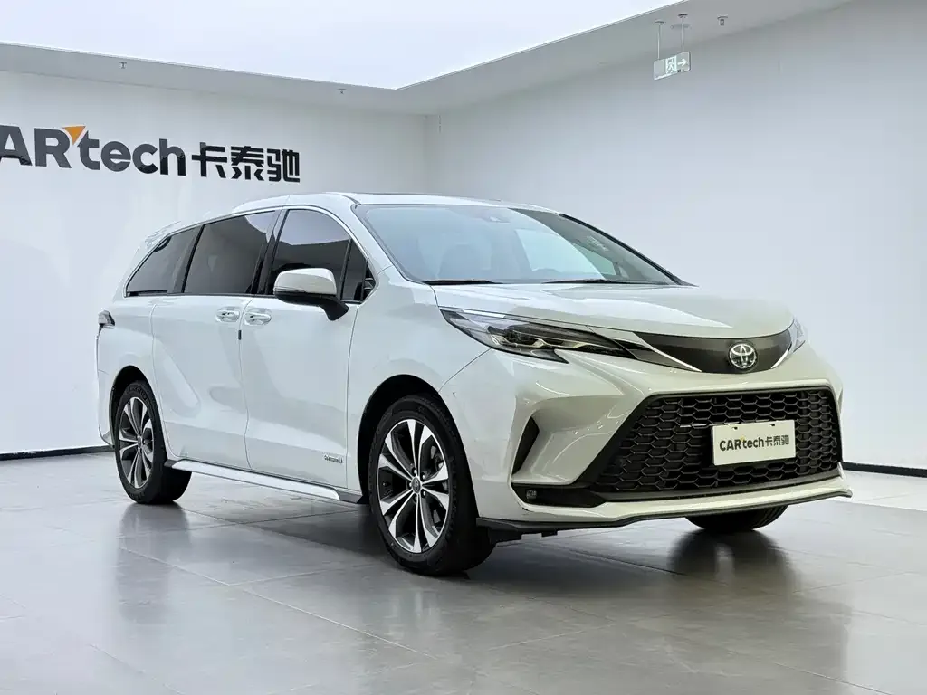 Toyota Granvia 2024 из CN, фото 4