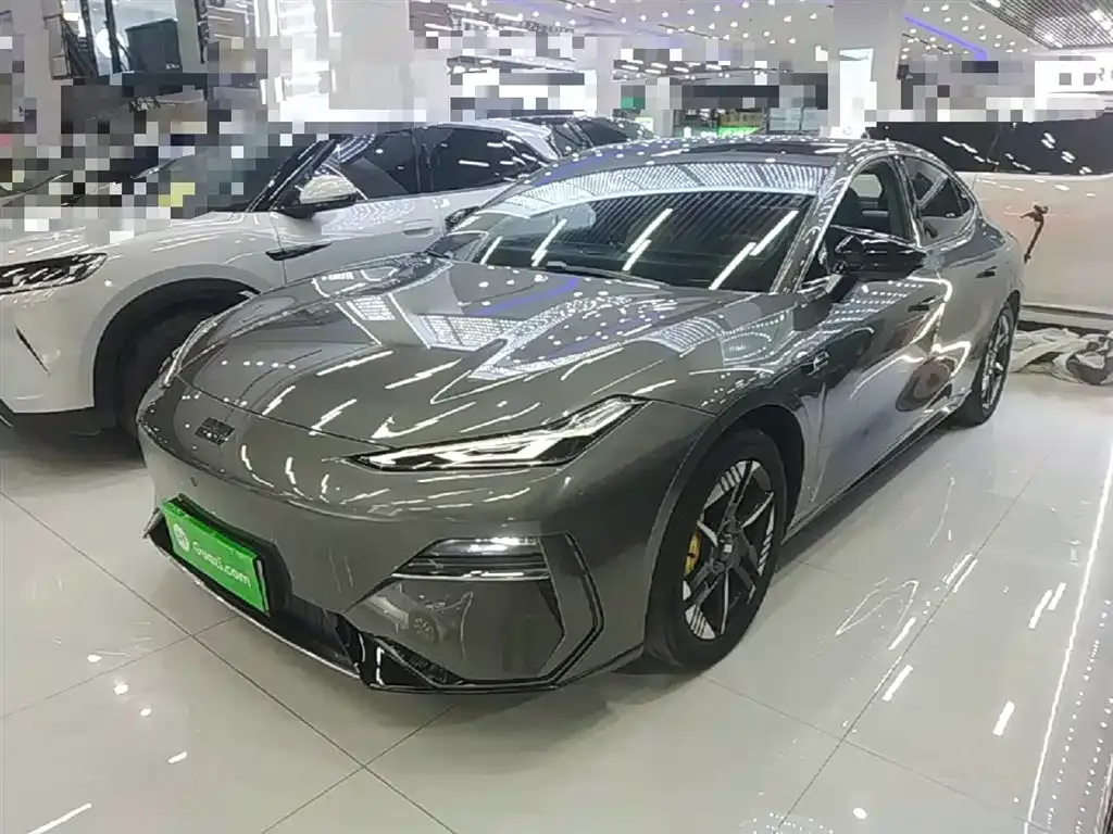 Geely Galaxy E8
