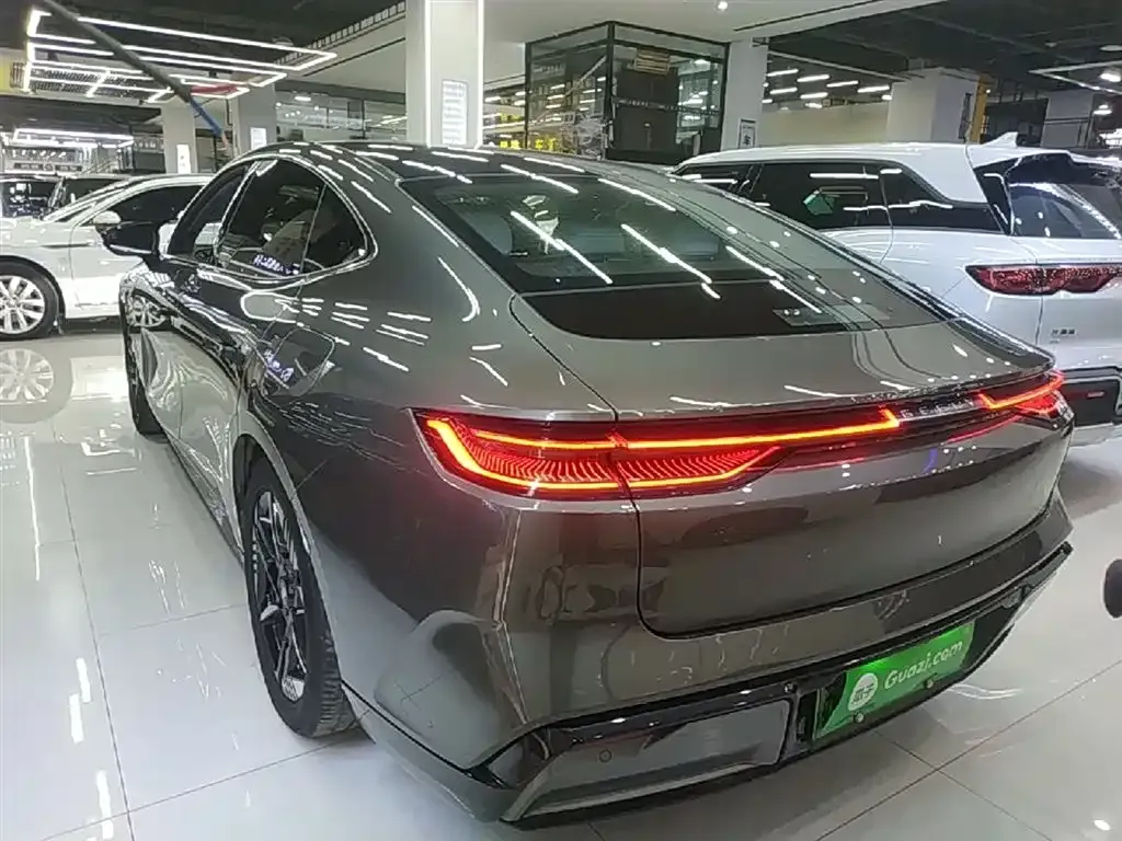 Geely Galaxy E8 2024 из CN, фото 10