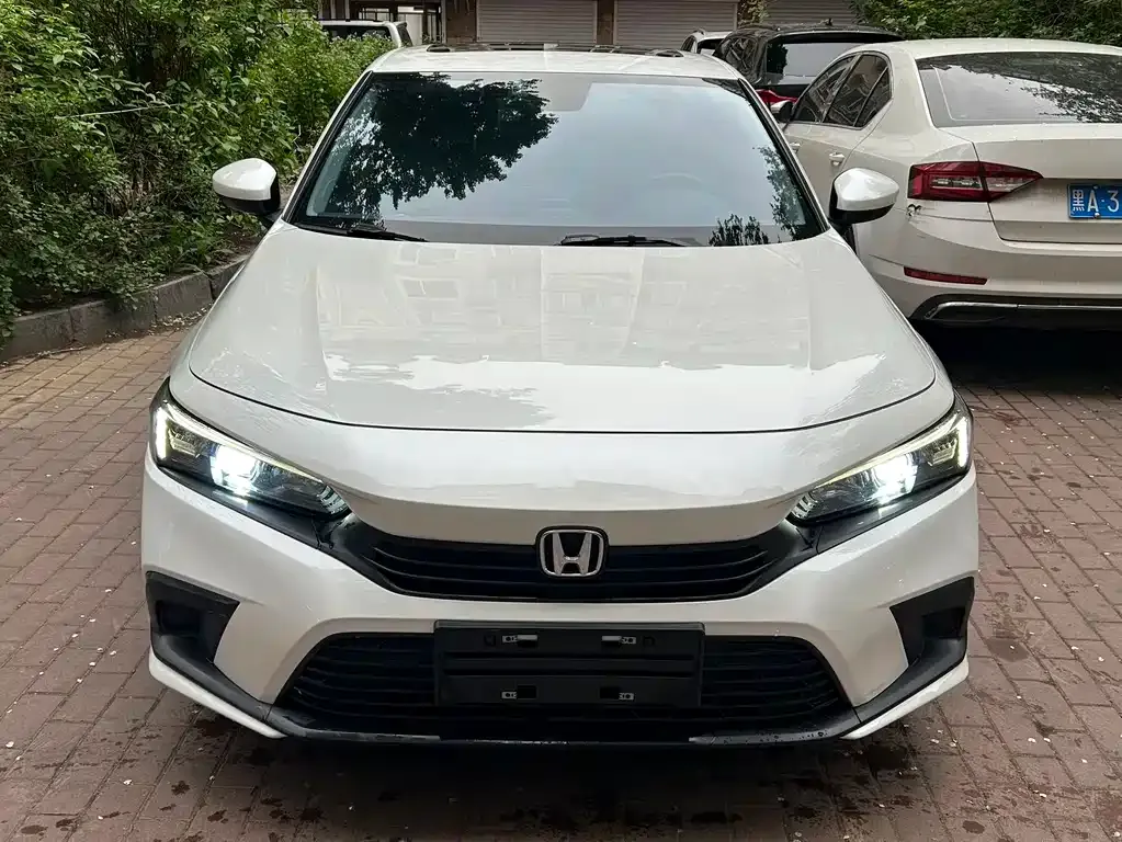 Honda Civic — фото 10