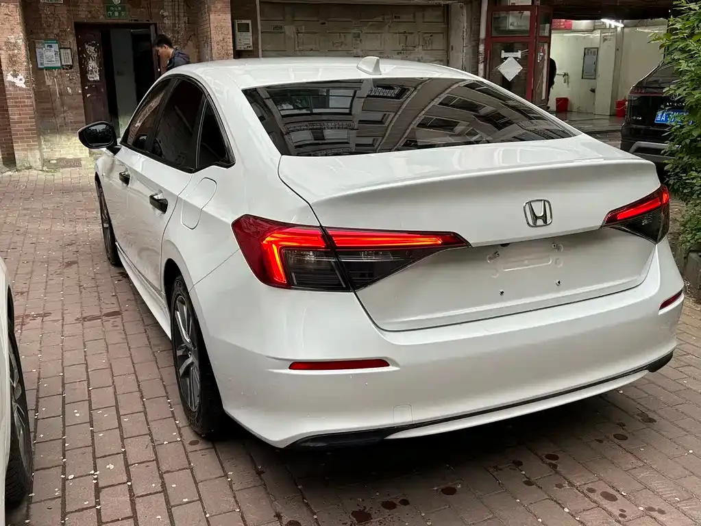 Honda Civic — фото 3