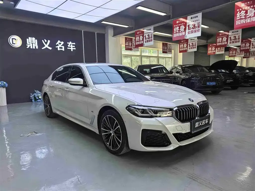 BMW 5 Series — фото 4