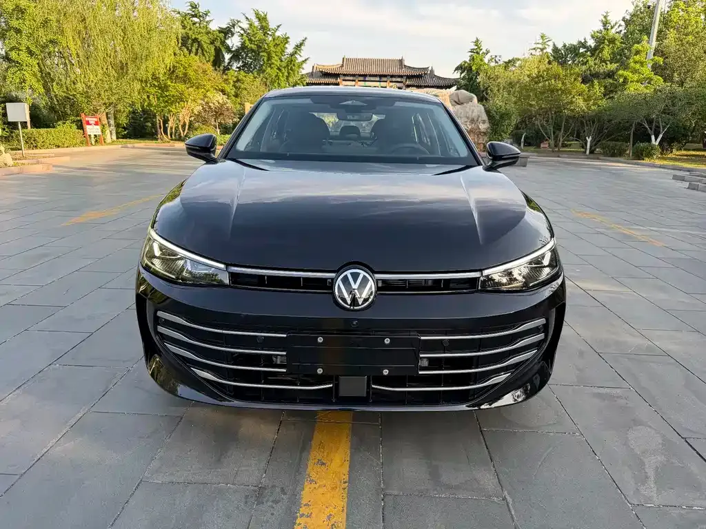 Volkswagen Passat — фото 7