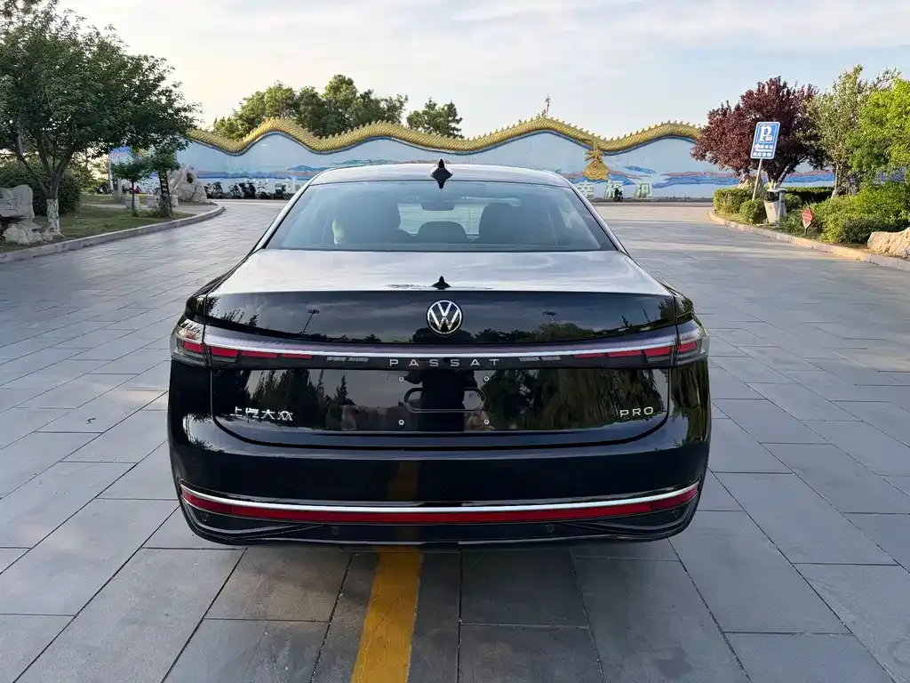Volkswagen Passat — фото 5