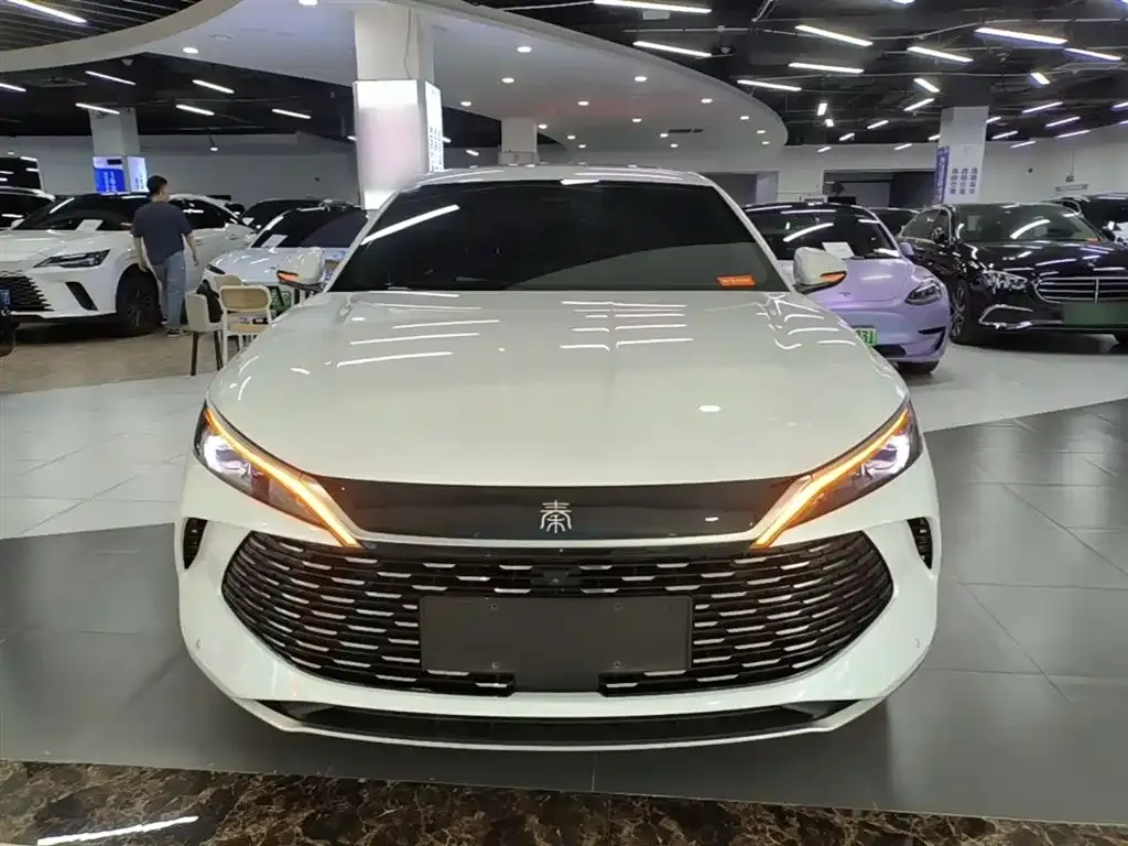 BYD Qin L — фото 9