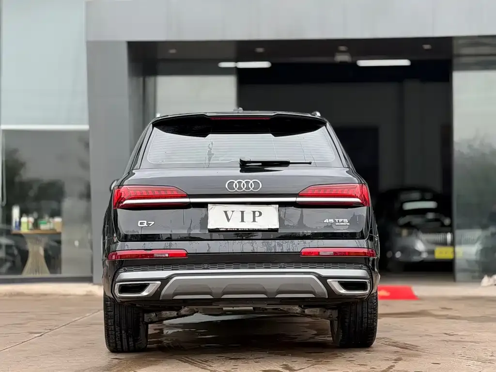 Audi Q7 — фото 5
