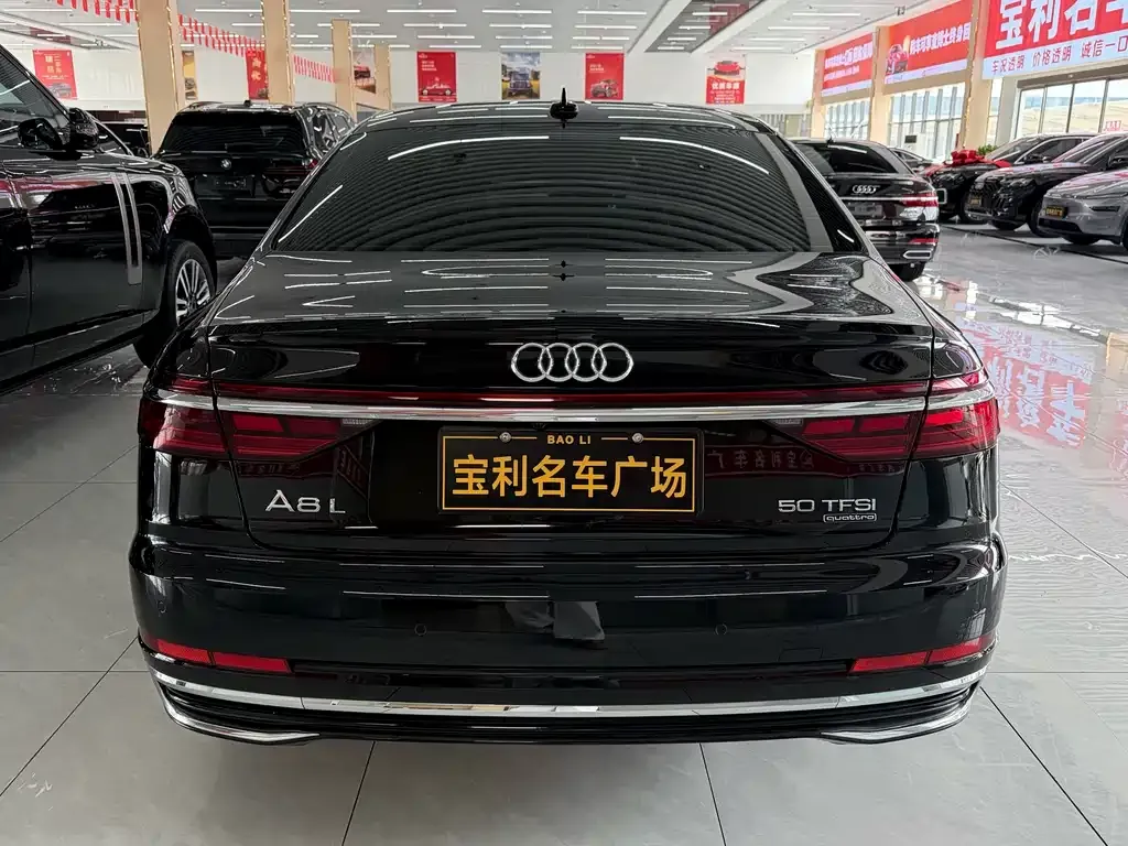 Audi A8 — фото 10