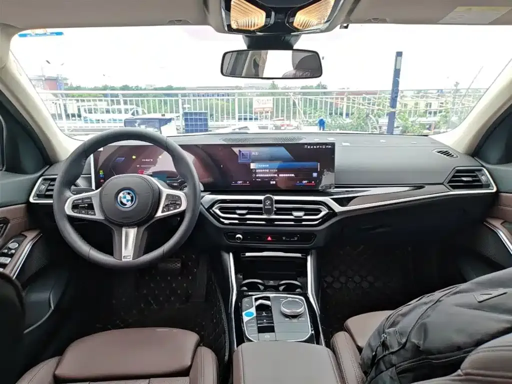 BMW i3 — фото 4