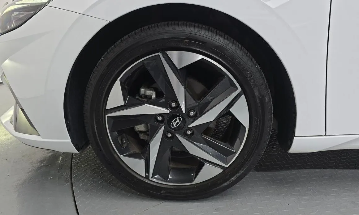 Hyundai AVANTE 2021 из KR, фото 8