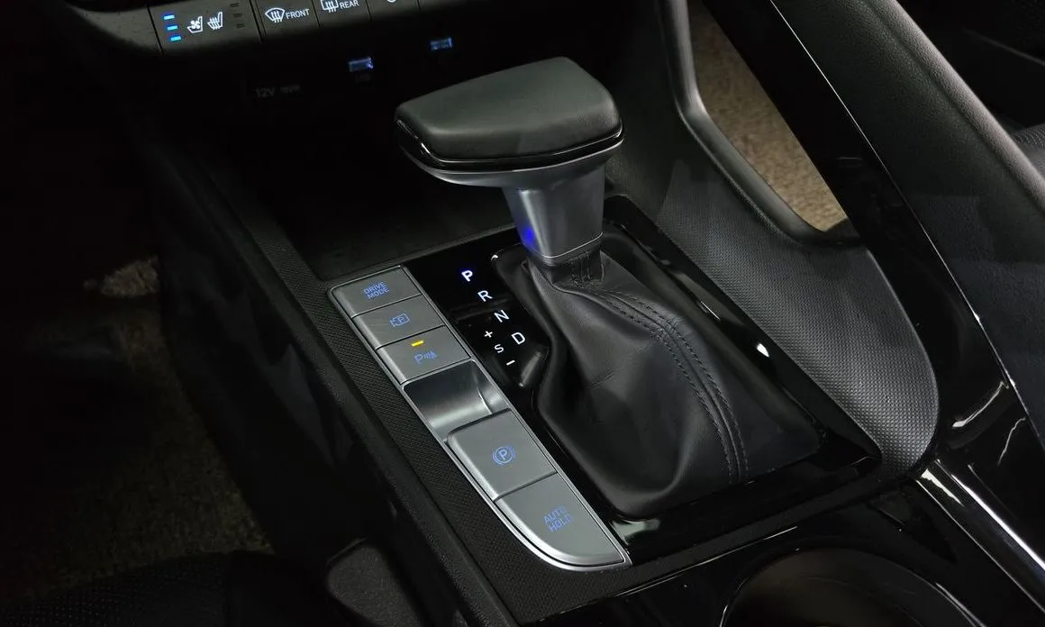 Hyundai AVANTE 2021 из KR, фото 7
